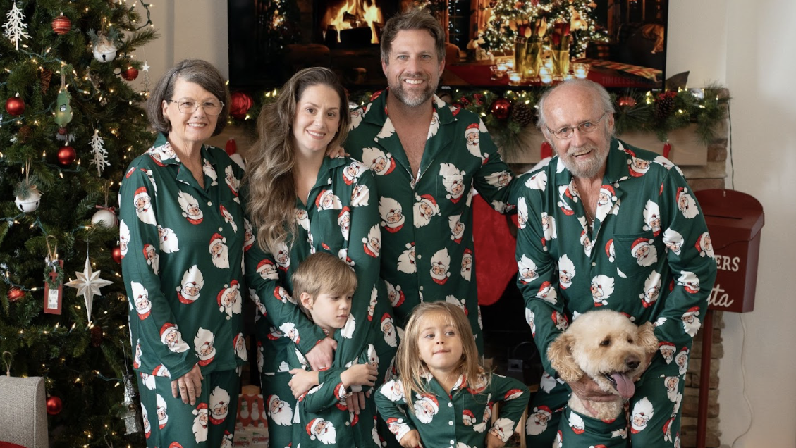 How PatPat Can Help Find Matching Christmas Pajamas – Hollywood Life